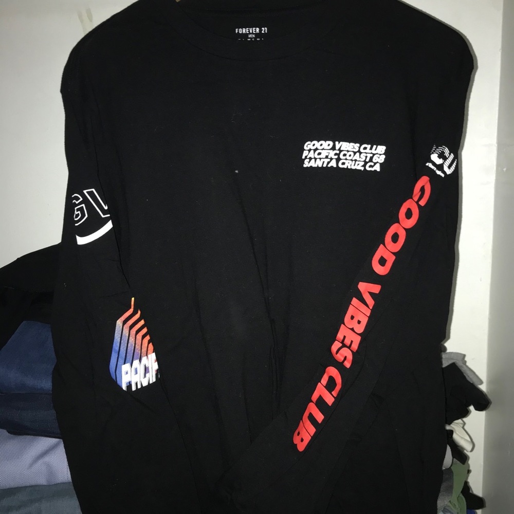 GOOD VIBES CLUB Long Sleeve